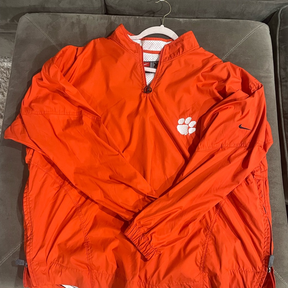 Nike Vintage Player Orange Pullover Windbreaker, Embroidered logos